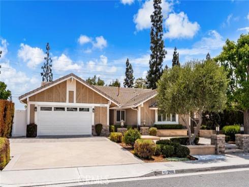 2998 Primrose Avenue