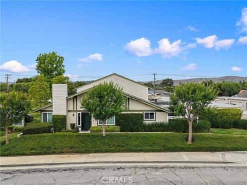 735 Leafwood Court