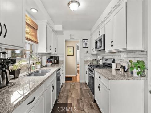 375 Cedar , Brea, CA