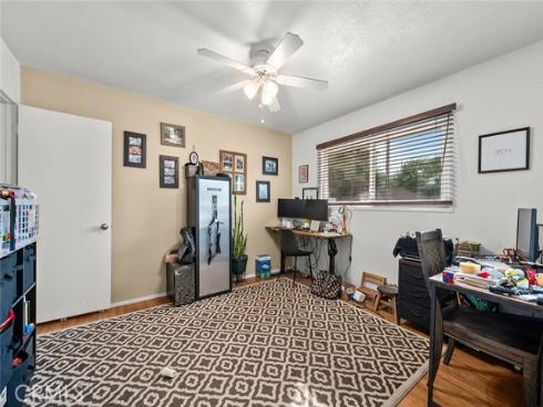 375 Cedar , Brea, CA