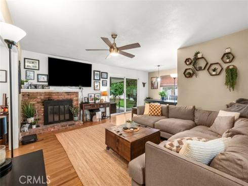 375 Cedar , Brea, CA