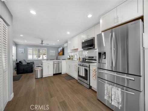 325 Delphia Avenue, Brea, CA