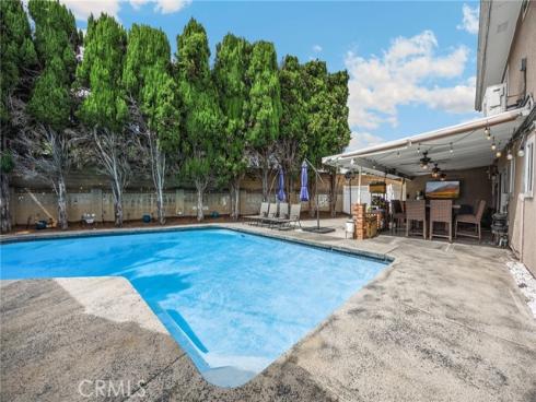 325 Delphia Avenue, Brea, CA