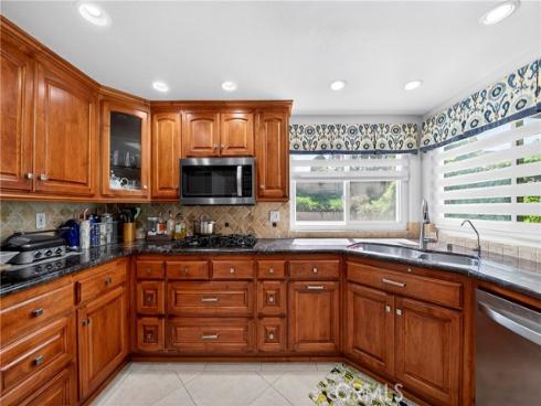 198 Sunflower Street, Brea, CA