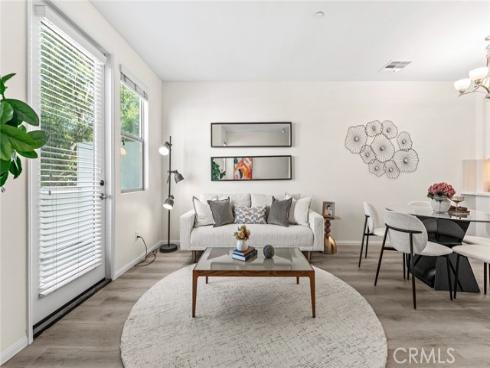 503 S. Brea Boulevard 18