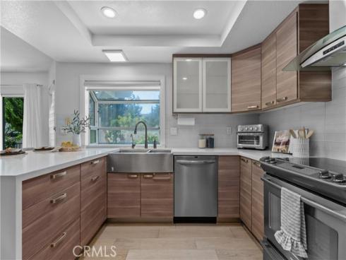 948 Malibu Canyon , Brea, CA