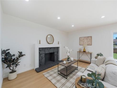 938  Oakcrest  , Brea, CA