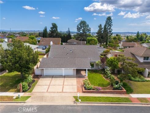 938  Oakcrest  , Brea, CA