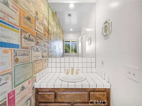 1001 Eadington , Brea, CA