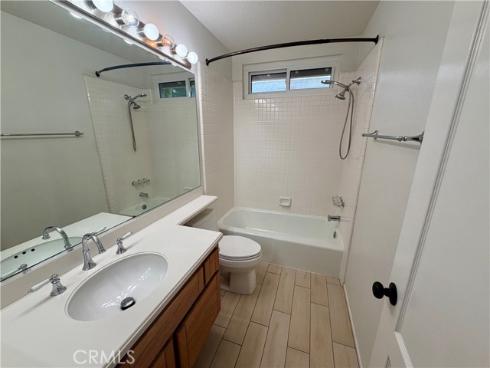 828 E Davidson Court, Brea, CA