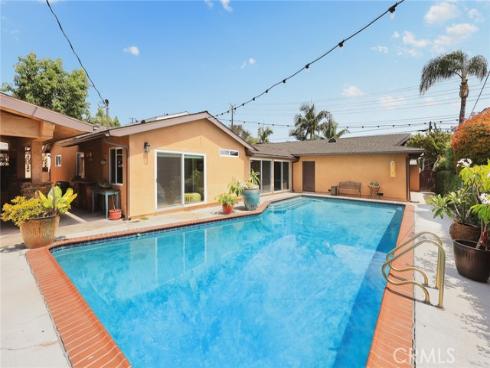 1321 N Puente Street, Brea, CA