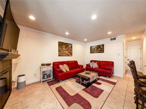 141  Meadowcreek  , Brea, CA