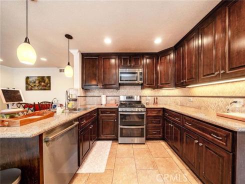 141  Meadowcreek  , Brea, CA