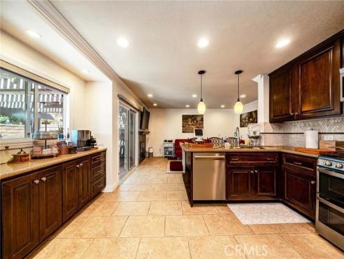 141  Meadowcreek  , Brea, CA