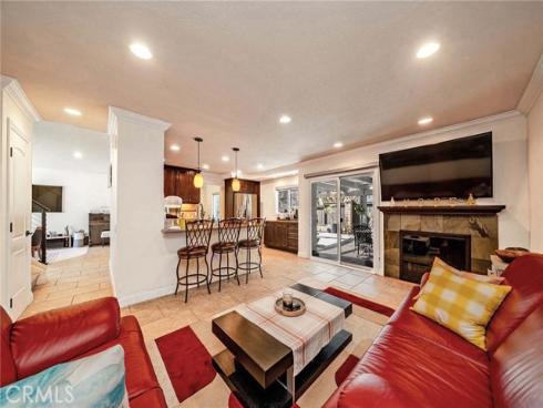 141  Meadowcreek  , Brea, CA