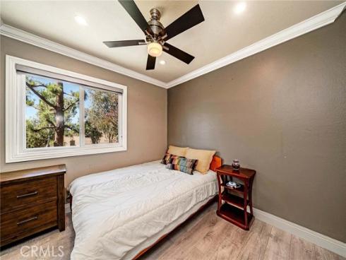 141  Meadowcreek  , Brea, CA