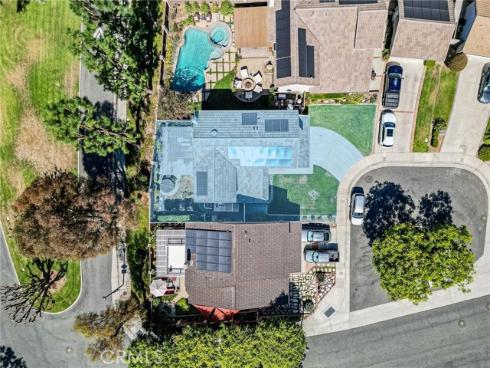141  Meadowcreek  , Brea, CA