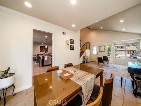 141  Meadowcreek  , Brea, CA