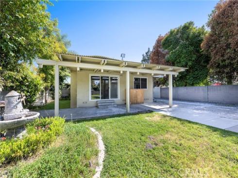 8261  4th   Street, Buena Park, CA