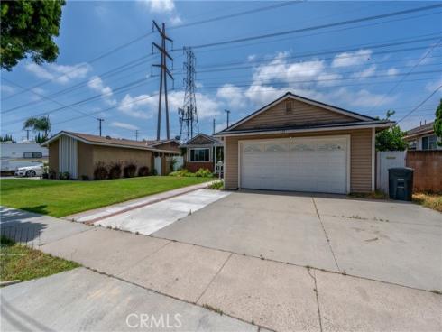 8356  Poppy   Way, Buena Park, CA