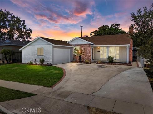 7089  El Cerro   Drive, Buena Park, CA