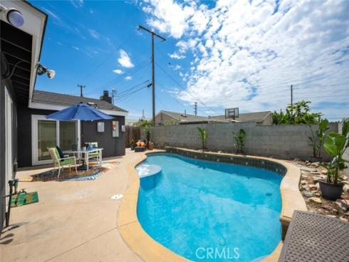 6400  Carolina   Circle, Buena Park, CA