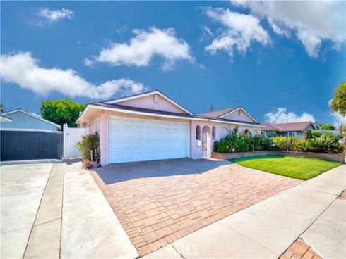 8071  San Jose   Circle, Buena Park, CA