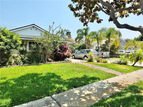 8025  Columbine   Circle, Buena Park, CA