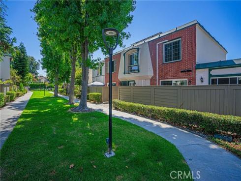 8122  Firth Green  , Buena Park, CA