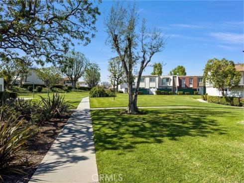 8122  Firth Green  , Buena Park, CA