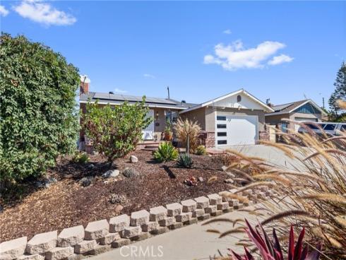 5885  Trinidad   Way, Buena Park, CA