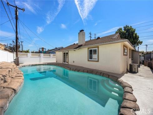 8345  Poppy   Way, Buena Park, CA