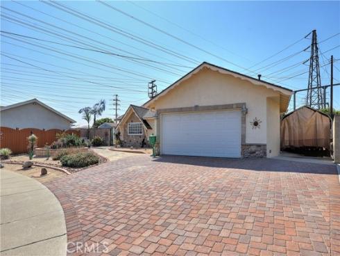 6105  Macarthur Way  , Buena Park, CA