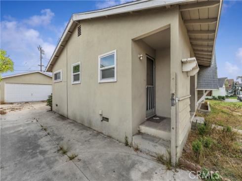 7182  El Verano   Drive, Buena Park, CA