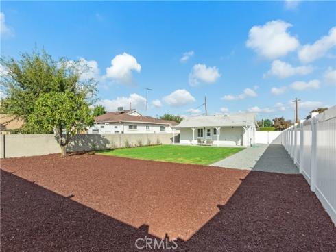 8442  4th   Street, Buena Park, CA