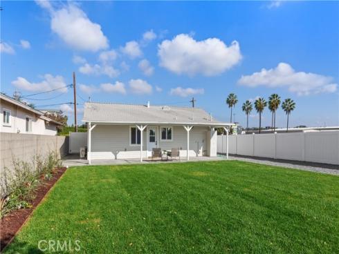 8442  4th   Street, Buena Park, CA