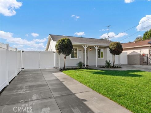 8442  4th   Street, Buena Park, CA