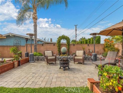 7075  Hoover   Way, Buena Park, CA