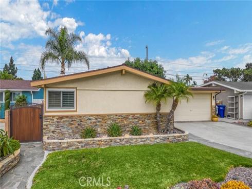 7075  Hoover   Way, Buena Park, CA