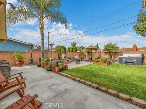 7075  Hoover   Way, Buena Park, CA