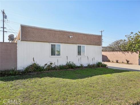 5884 Los Encinos Street, Buena Park, CA