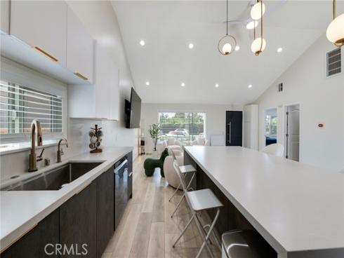 6582 Rostrata Avenue, Buena Park, CA