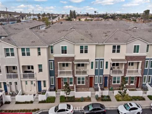 6991 Cottonwood Lane, Buena Park, CA