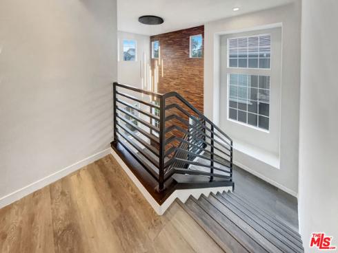 125 Lakeside Drive, Buena Park, CA