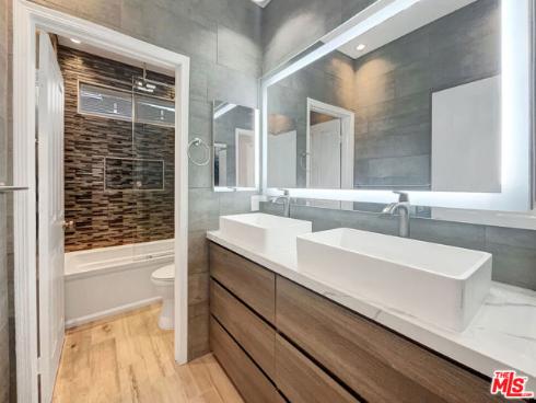 125 Lakeside Drive, Buena Park, CA