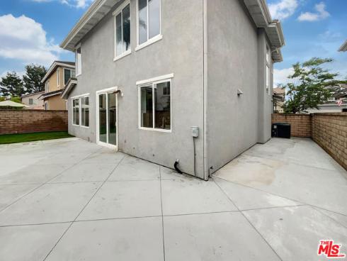125 Lakeside Drive, Buena Park, CA