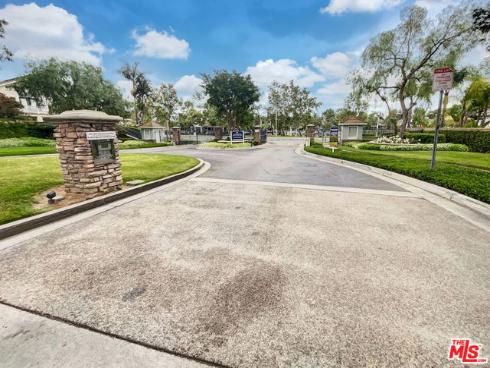 125 Lakeside Drive, Buena Park, CA