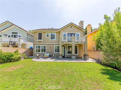 106 Lakeside Drive, Buena Park, CA