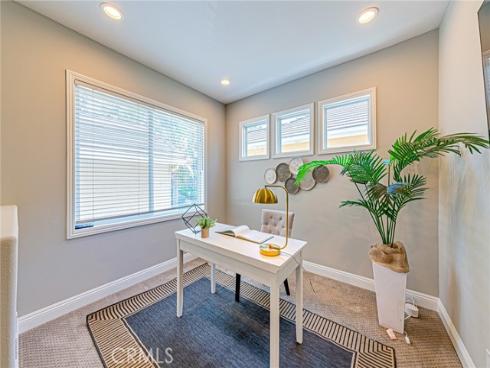 106 Lakeside Drive, Buena Park, CA