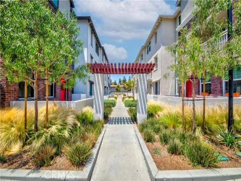 6926 Cottonwood Lane, Buena Park, CA